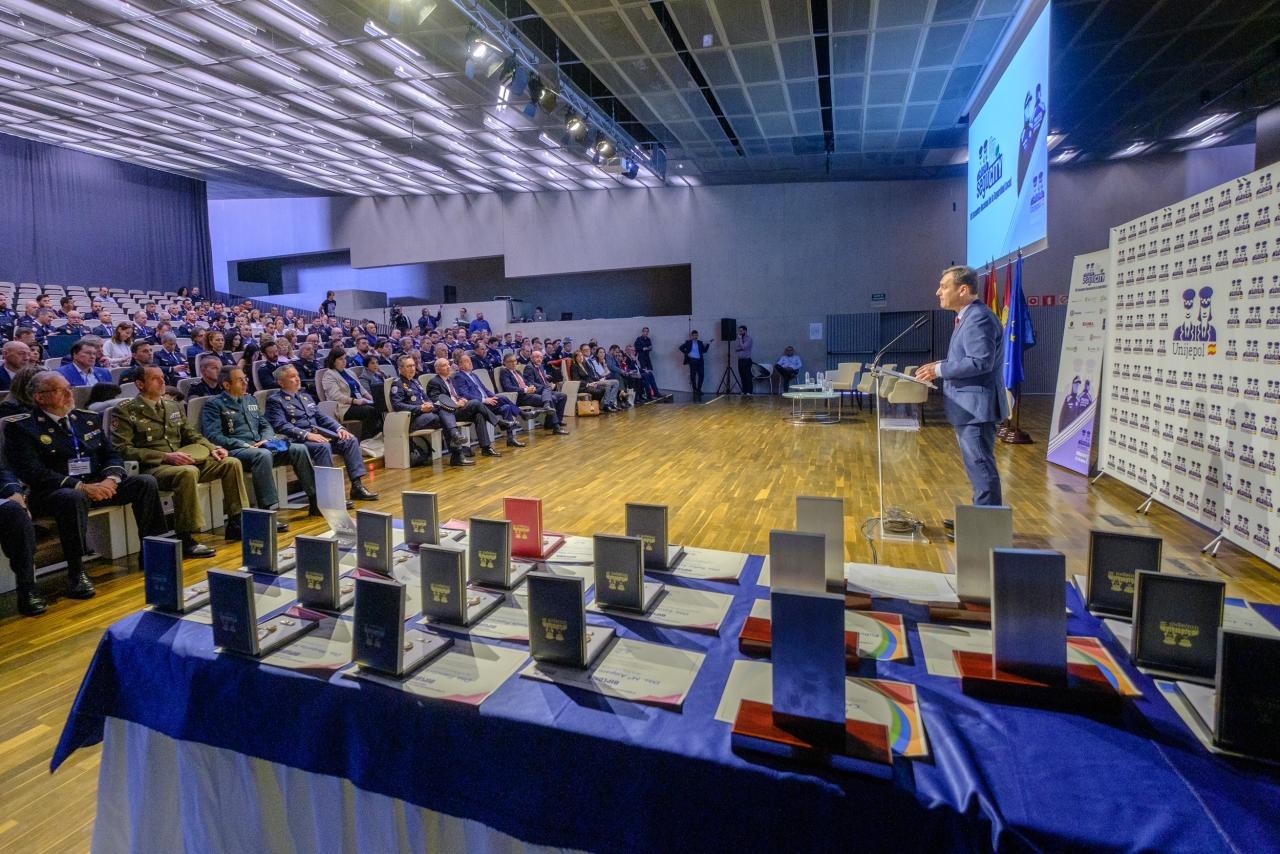 El delegat del Govern d'Espanya a Castella-la Manxa agraïx el suport de les policies locals a garantir la seguretat ciutadana a la regió