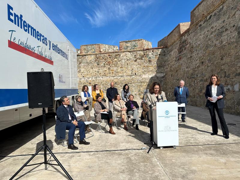 Cristina Pérez posa en valor la labor dels professionals de la infermeria en la inauguració de la “Ruta Infermera”