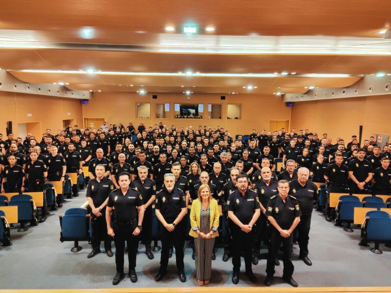 Un total de 218 agents en pràctiques de la Policia Nacional reforcen l'Operació Estiu i les plantilles de les províncies de València i Castelló