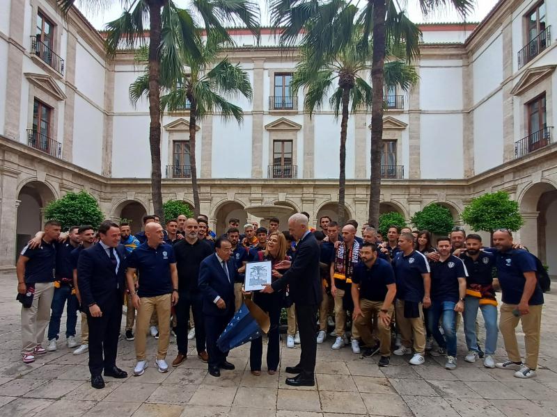 La delegada celebra amb el Levante UD el seu ascens a Primera Divisió