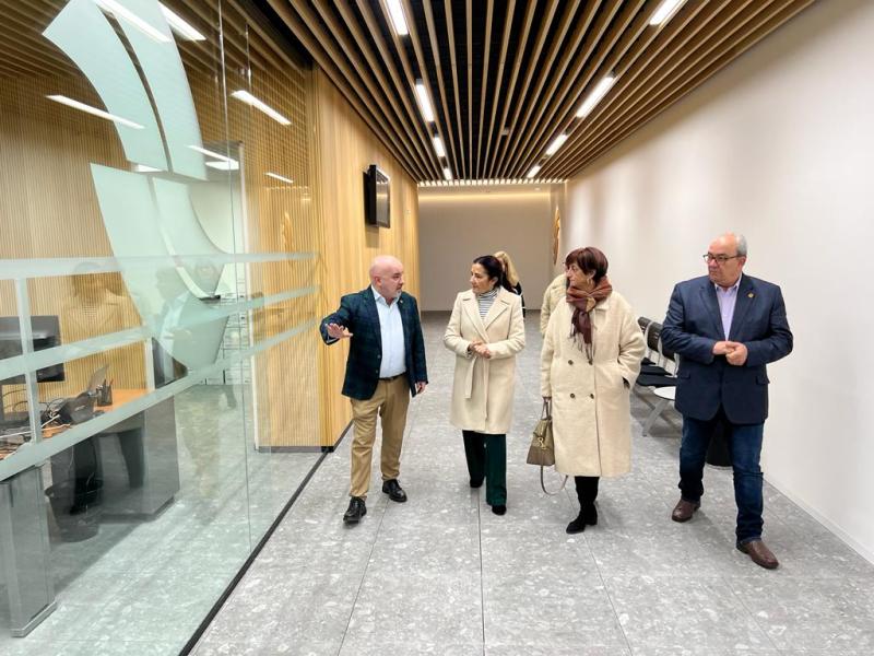 Isabel Rodríguez inaugura el nou CAISS de Monforte amb una inversió del Govern de 514.000 euros “per a oferir un millor servei als veïns i veïnes del sud de la província”