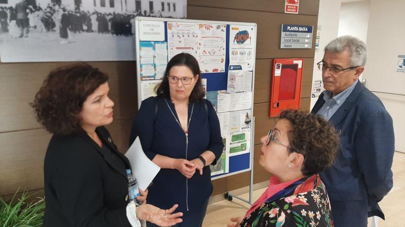 María Rivas destaca la importància del paper   de les famílies en el Pla de Convivència escolar durant una trobada amb Anpas celebrat en Bergondo