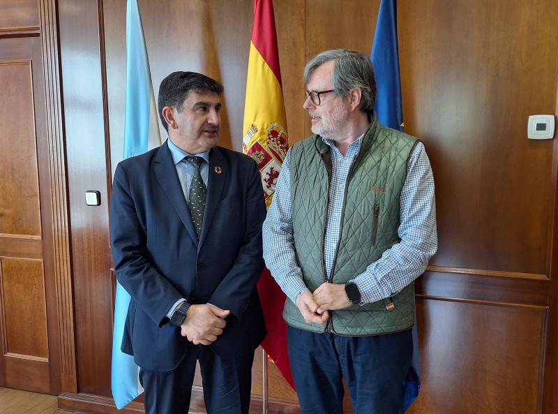 Pedro Blanco es reuneix amb el president de l'Associació de Nàutics de Galícia-ASNAUGA