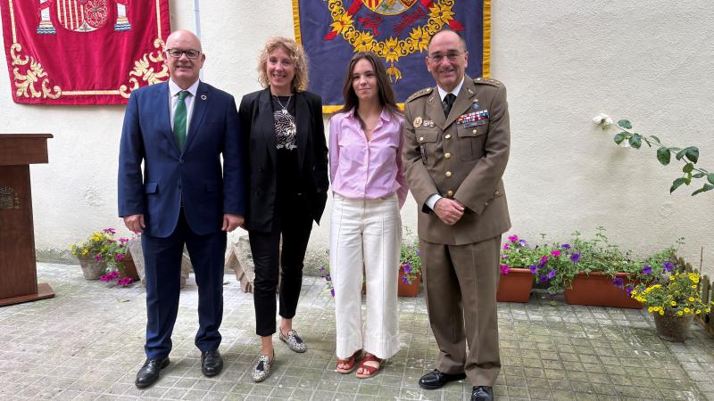 Eladio Santos posa en valor el treball de divulgació de la Subdelegació de Defensa a Orense per acostar la seua labor a la societat