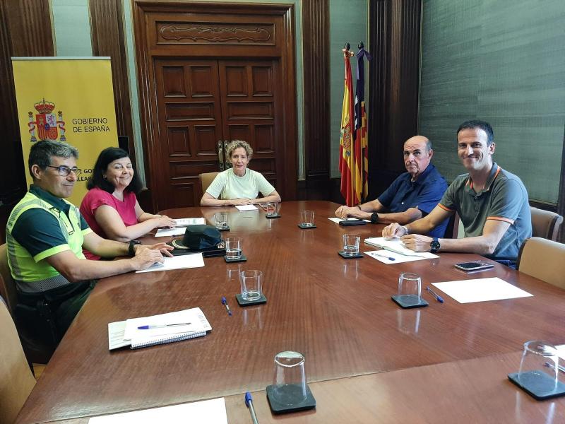 Pimem es reuneix amb Delegació de Govern, DGT i Guàrdia Civil per a garantir el compliment de la normativa vigent
