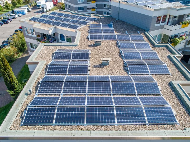 El MITECO concedeix 20 milions per a Oficines de Transformació Comunitària que faciliten la creació de noves comunitats energètiques