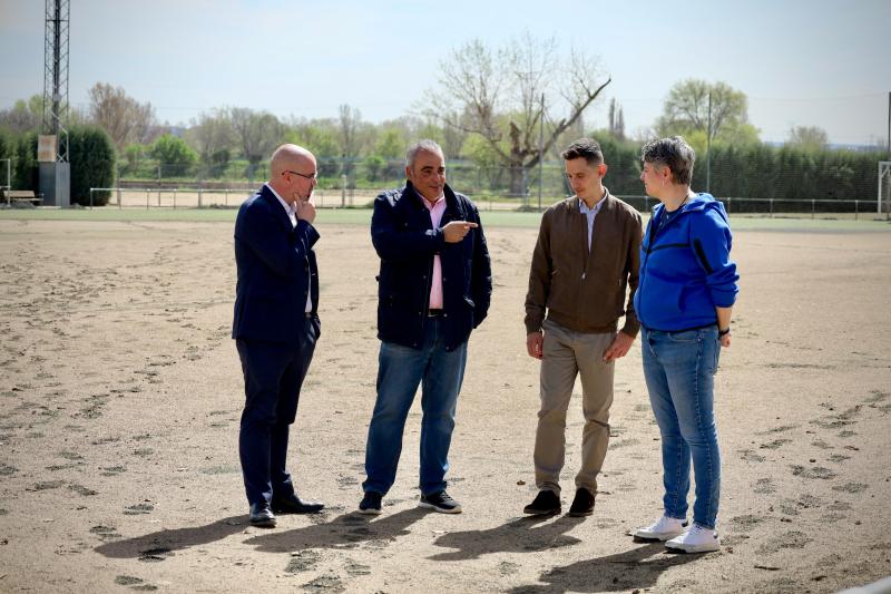 El delegat del Govern visita el poliesportiu de Sant Ferran d'Henares en el dia de la declaració de les zones afectades per emergències de protecció civil