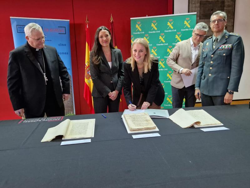 La Diòcesi de Cartagena recupera diversos documents històrics després d'una nova operació de la Guàrdia Civil en el seu Pla per a la defensa del Patrimoni Històric Espanyol