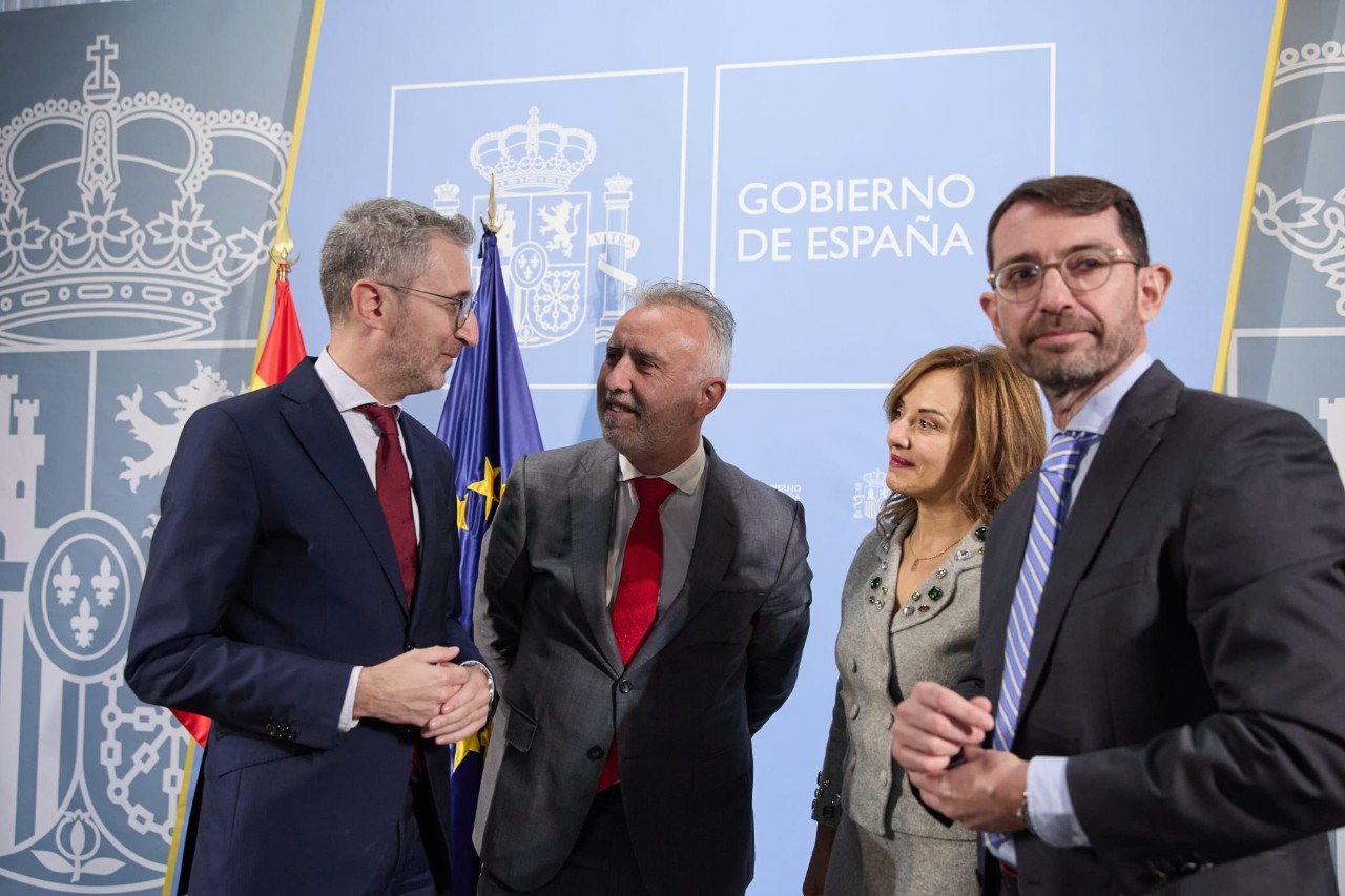 Presa de possessió dels nous alts càrrecs nomenats en el departament